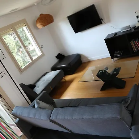 Centre Ville, Calme, Clim Apartment