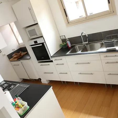 Centre Ville, Calme, Clim Apartment