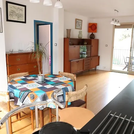 Centre Ville, Calme, Clim Apartment